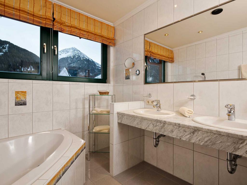 Alp Resort Tiroler Adler Зёльден Номер фото